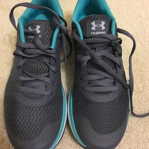 Women’s Under Armor tennis shoes